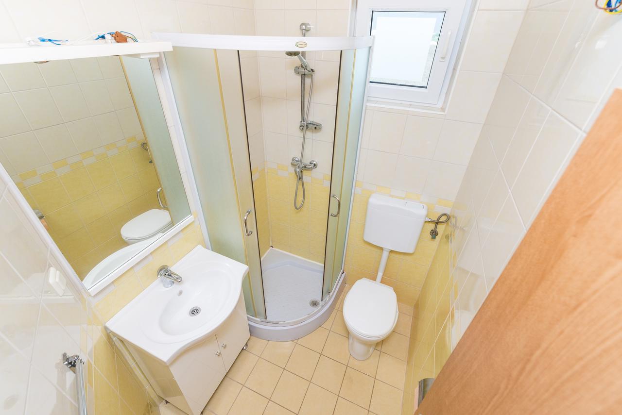 Apartments Mahnet Vir Ngoại thất bức ảnh