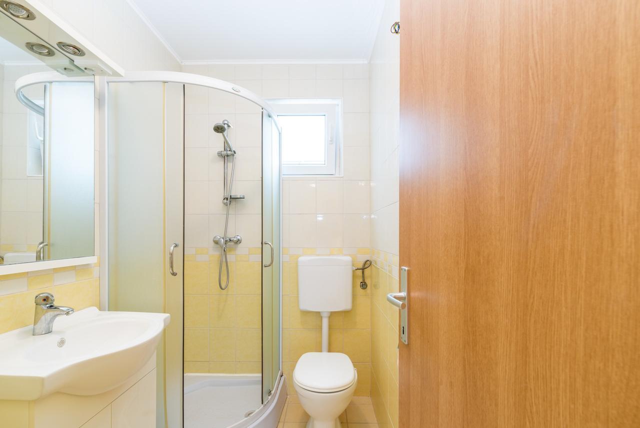 Apartments Mahnet Vir Ngoại thất bức ảnh