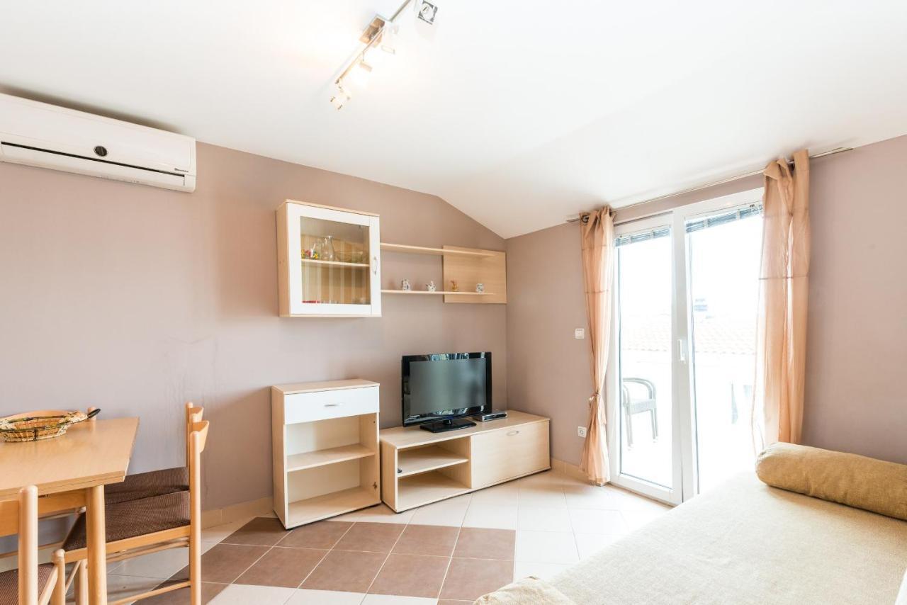Apartments Mahnet Vir Phòng bức ảnh