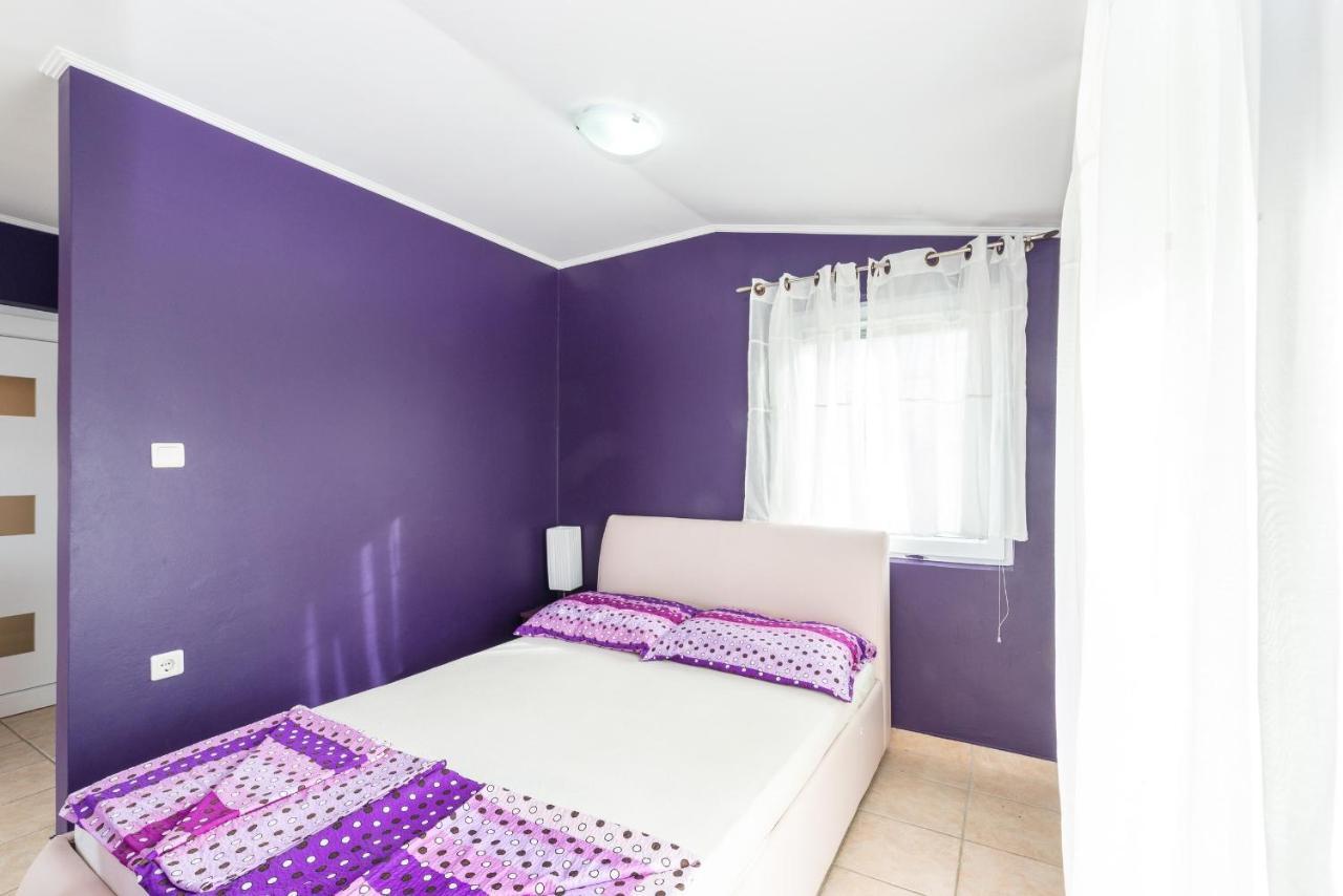 Apartments Mahnet Vir Phòng bức ảnh