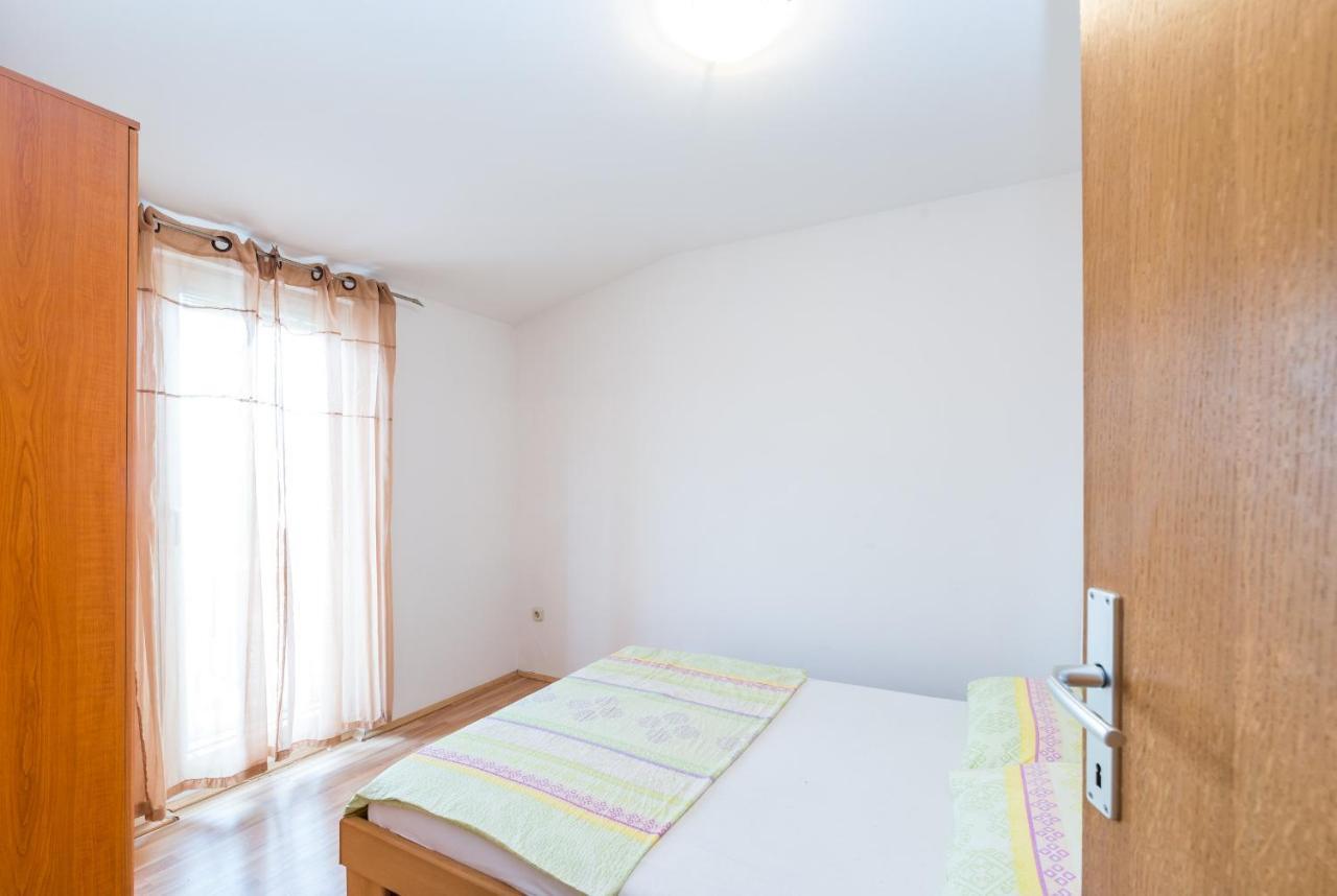 Apartments Mahnet Vir Phòng bức ảnh